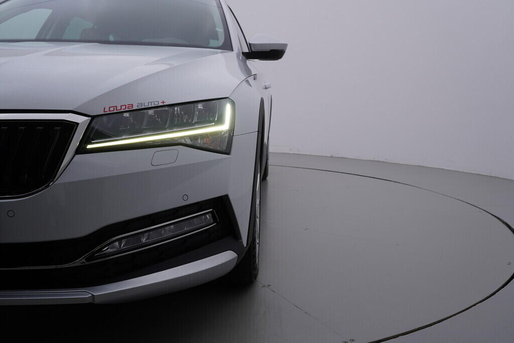 OV190V10026_47.webp_SUPERB Scout 2.0 TDI 140 kW automat, DPH