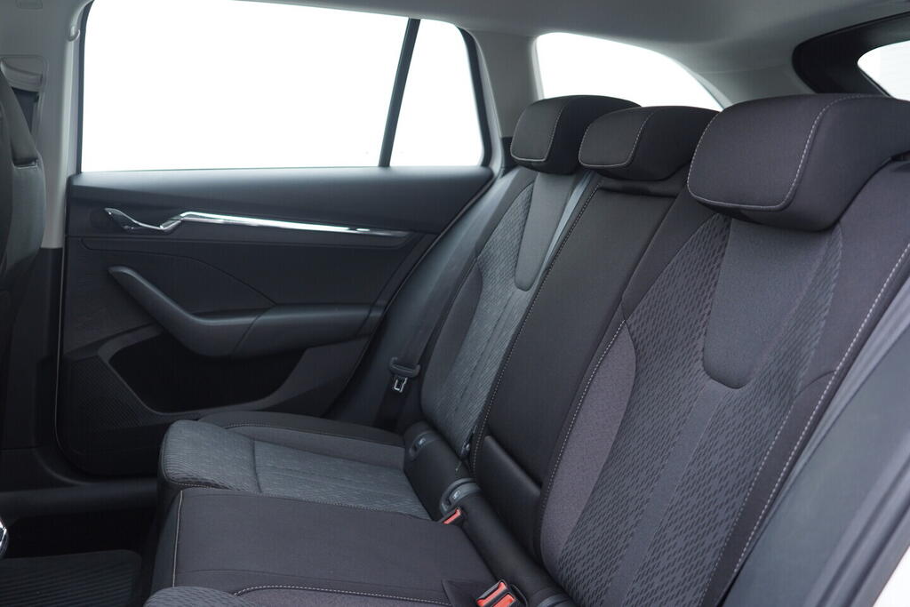 OV190V10027_22.webp_OCTAVIA Style 2.0 TDI 85 kW automat, DPH