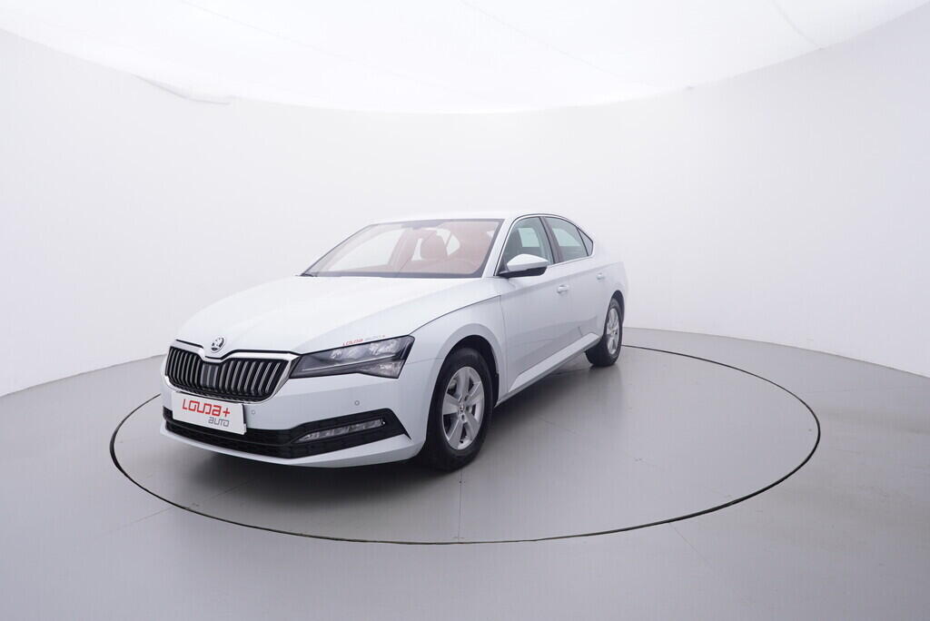 OV190V10028_10.webp_SUPERB Ambition 2.0 TDI 110 kW automat, DPH