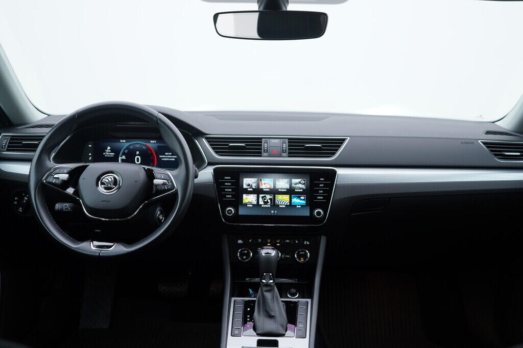 OV190V10028_26.webp_SUPERB Ambition 2.0 TDI 110 kW automat, DPH