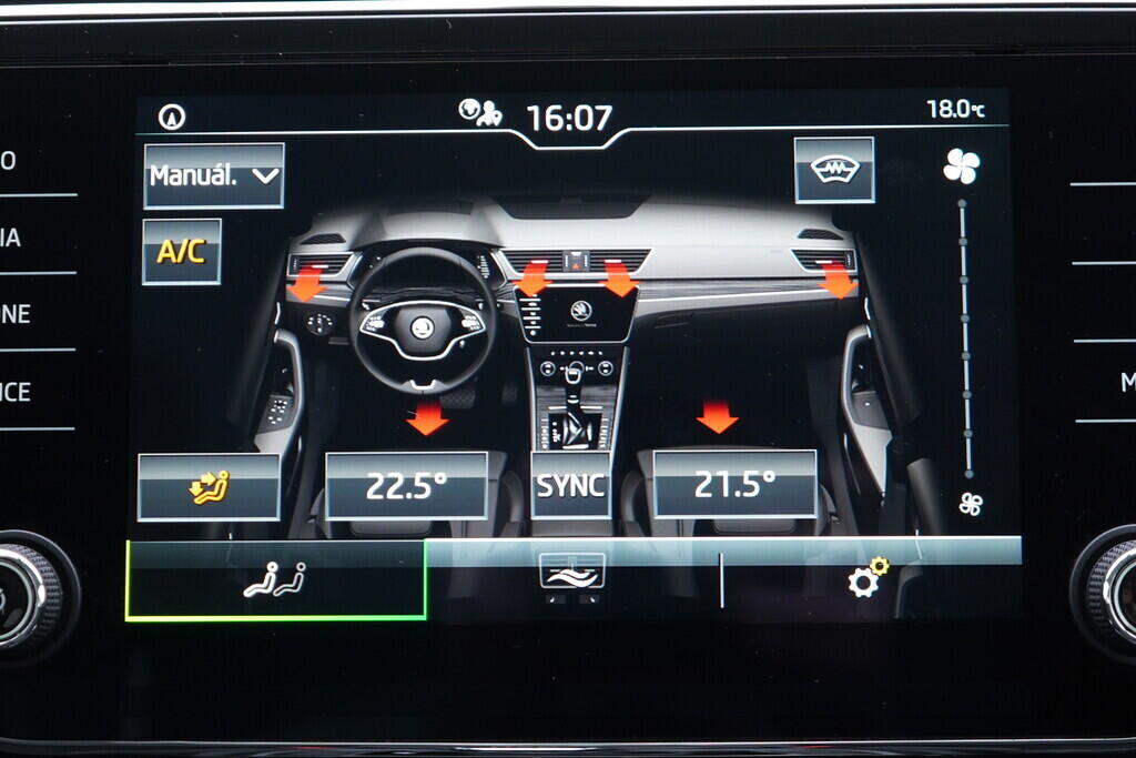 OV190V10028_31.webp_SUPERB Ambition 2.0 TDI 110 kW automat, DPH