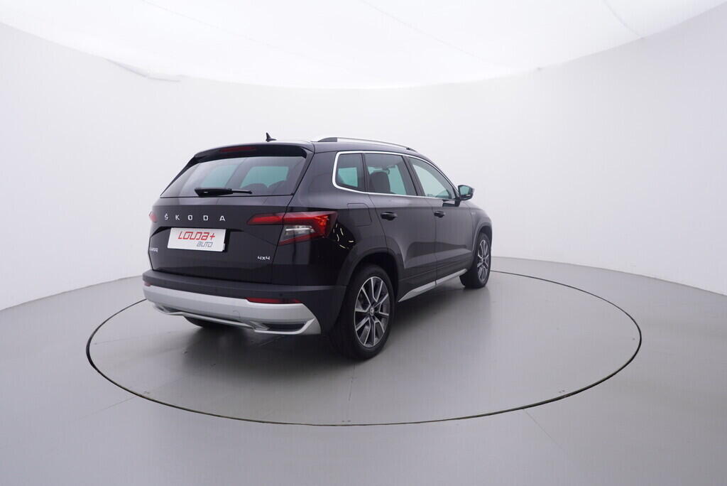 OV190V10029_14.webp_KAROQ Scout 2.0 TDI 110 kW automat, DPH