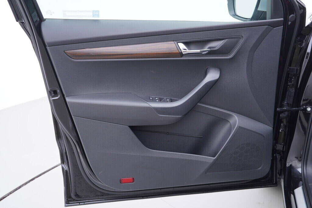 OV190V10029_19.webp_KAROQ Scout 2.0 TDI 110 kW automat, DPH