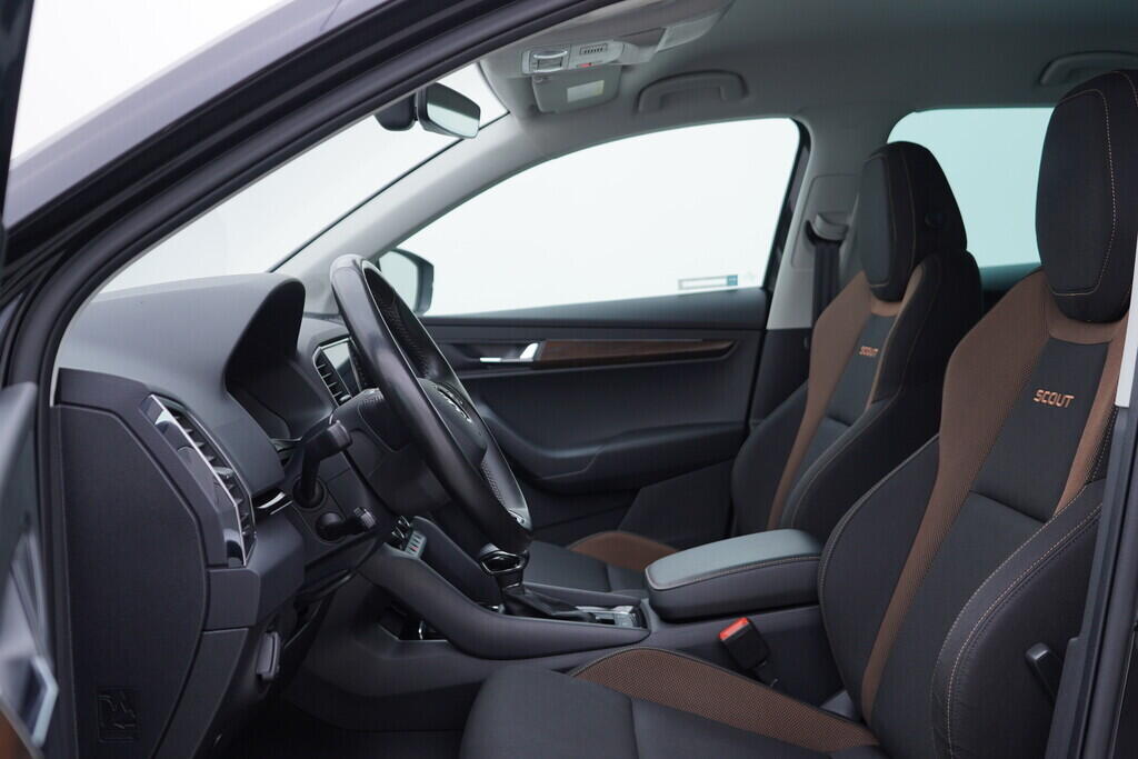 OV190V10029_22.webp_KAROQ Scout 2.0 TDI 110 kW automat, DPH