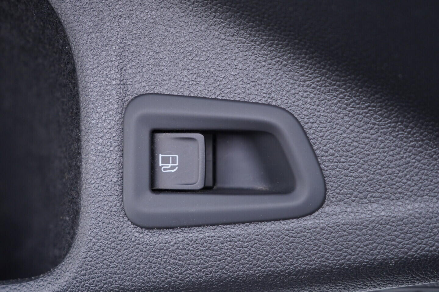 OV190V10036_21.webp_GOLF  1.4 TSi Phev 110 kW automat, DPH