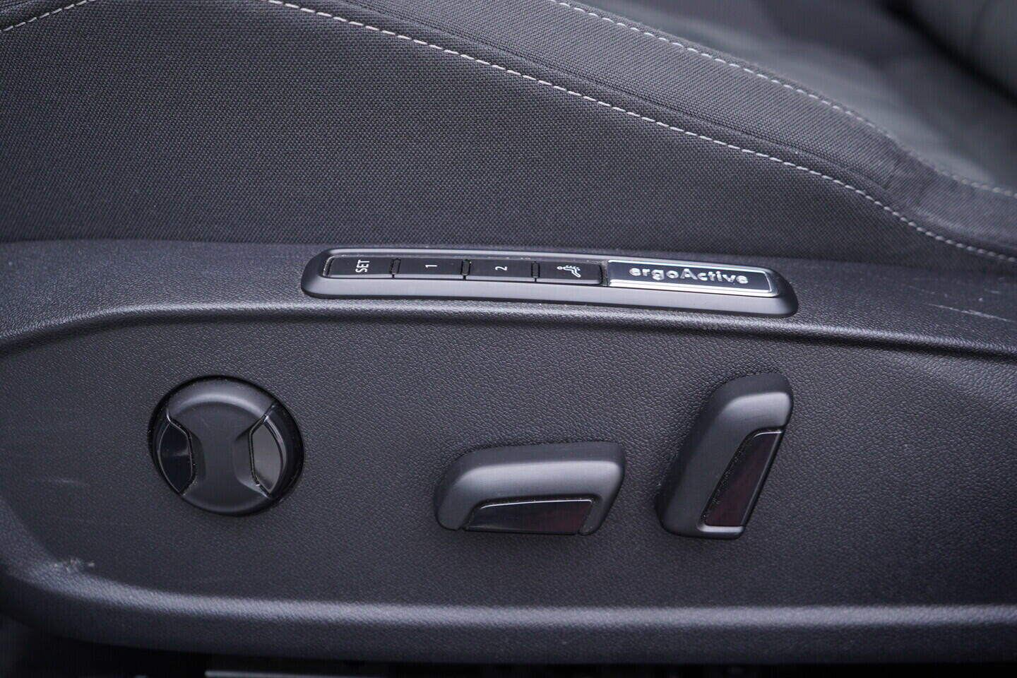 OV190V10036_22.webp_GOLF  1.4 TSi Phev 110 kW automat, DPH