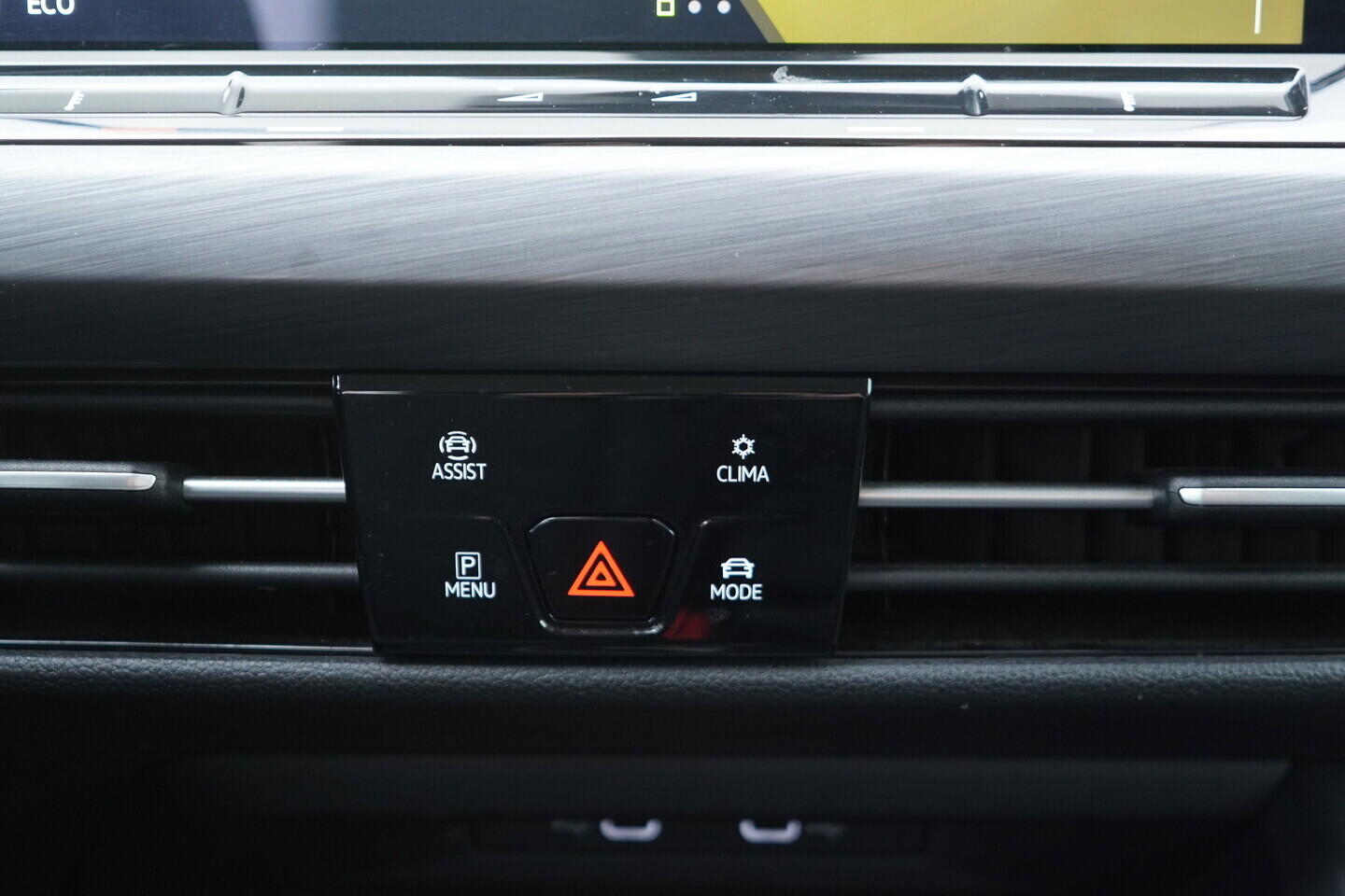 OV190V10036_34.webp_GOLF  1.4 TSi Phev 110 kW automat, DPH
