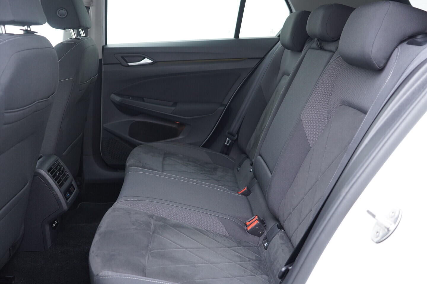 OV190V10036_39.webp_GOLF  1.4 TSi Phev 110 kW automat, DPH