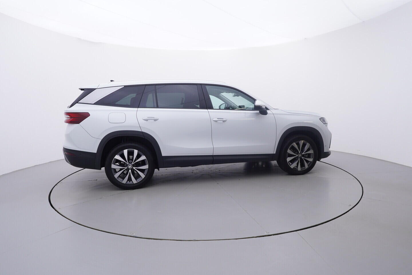 OV190V10041_15.webp_KODIAQ Exclusive Selection 2.0 TDI 142 kW automat, DPH