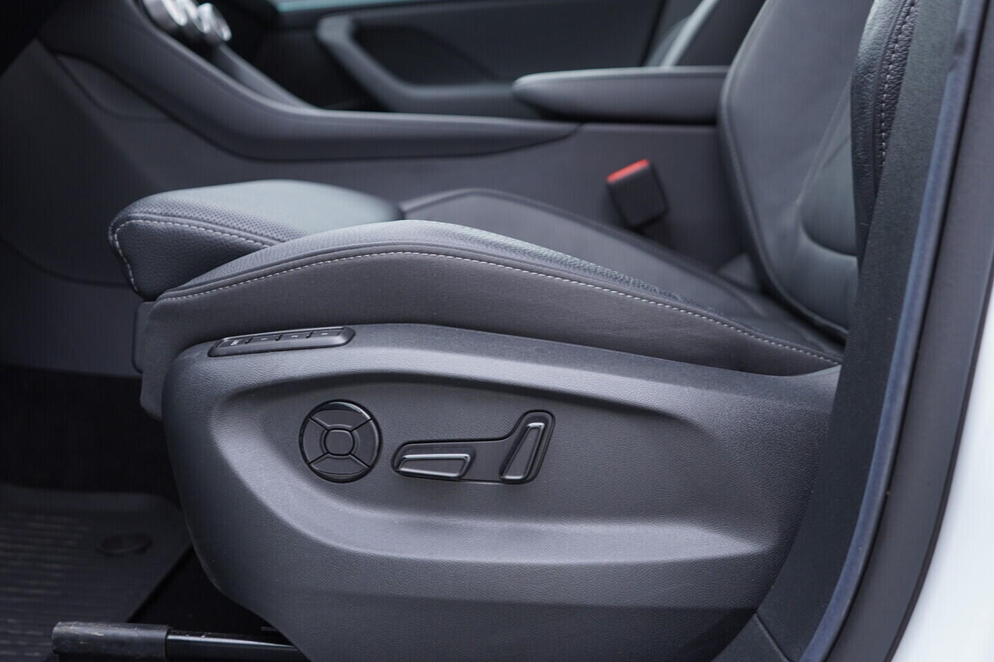 OV190V10041_21.webp_KODIAQ Exclusive Selection 2.0 TDI 142 kW automat, DPH