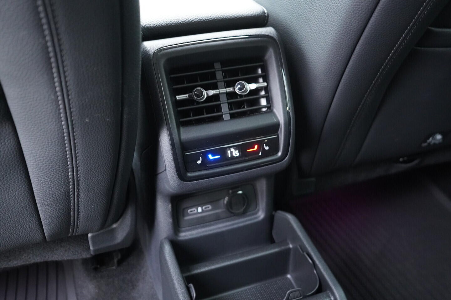 OV190V10041_40.webp_KODIAQ Exclusive Selection 2.0 TDI 142 kW automat, DPH