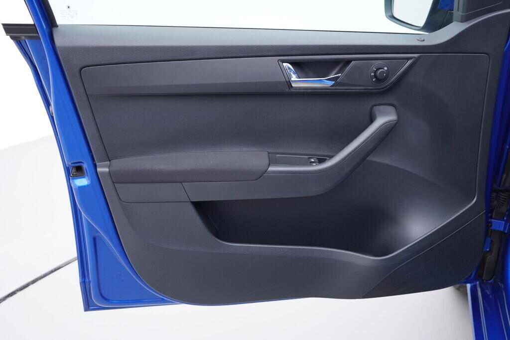 OV190V10045_19.webp_FABIA Ambition 1.0 TSI 70 kW manuál