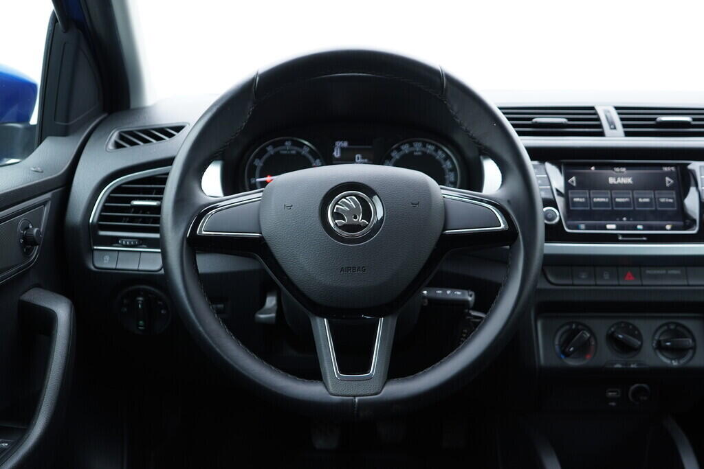 OV190V10045_27.webp_FABIA Ambition 1.0 TSI 70 kW manuál