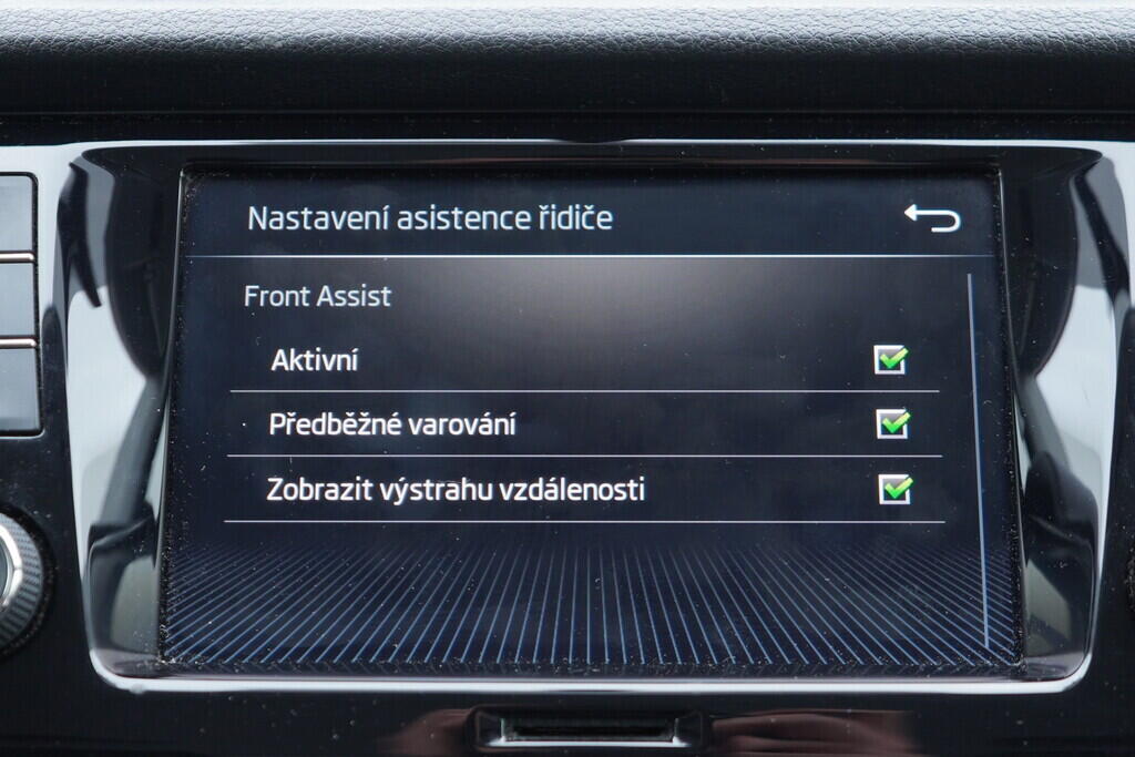 OV190V10045_28.webp_FABIA Ambition 1.0 TSI 70 kW manuál