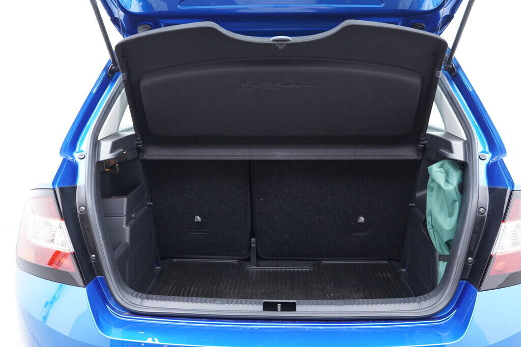 OV190V10045_35.webp_FABIA Ambition 1.0 TSI 70 kW manuál