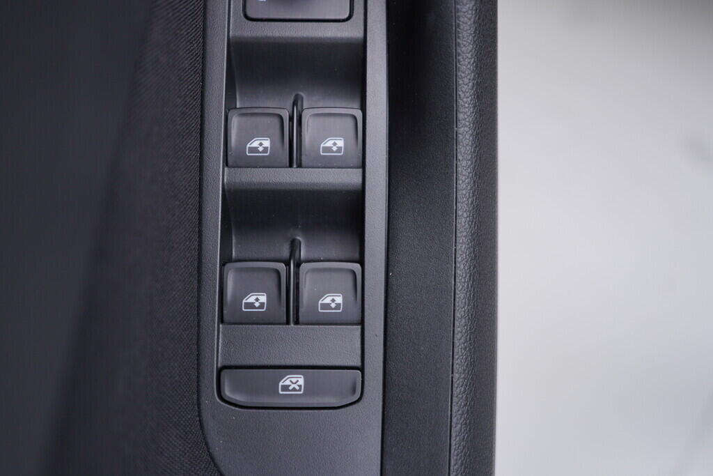 OV190V10047_20.webp_KAMIQ Selection 1.0 TSI 85 kW manuál, DPH