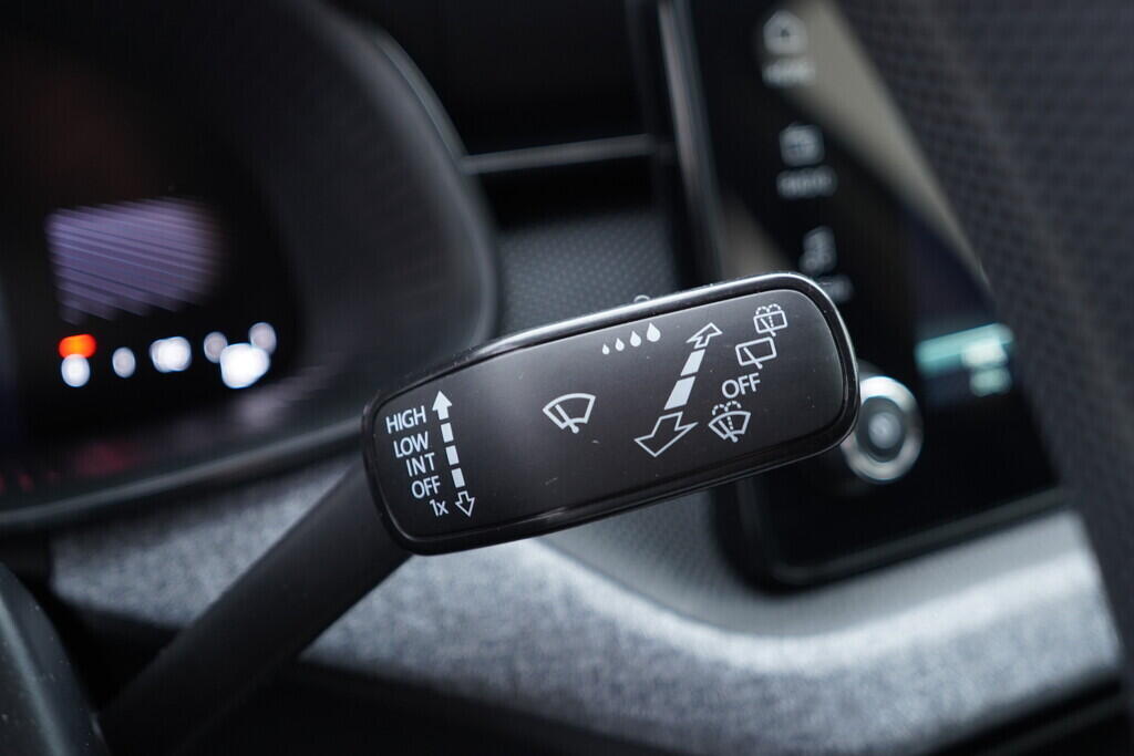 OV190V10047_25.webp_KAMIQ Selection 1.0 TSI 85 kW manuál, DPH