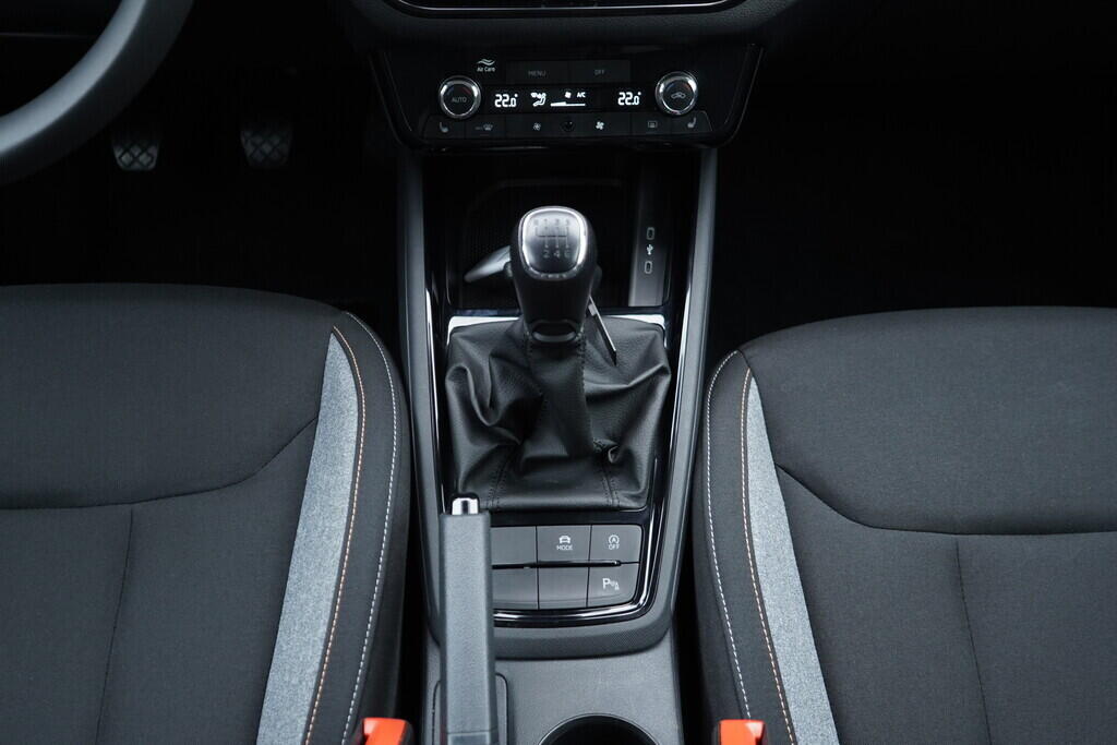 OV190V10047_33.webp_KAMIQ Selection 1.0 TSI 85 kW manuál, DPH