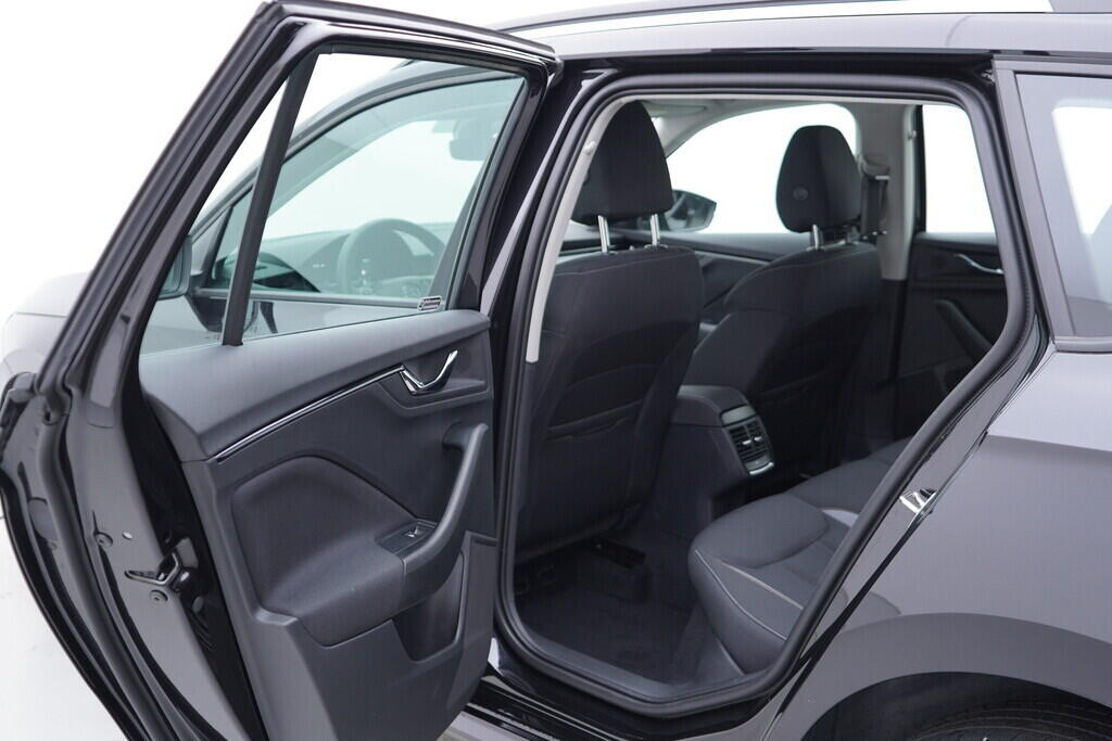 OV190V10047_34.webp_KAMIQ Selection 1.0 TSI 85 kW manuál, DPH