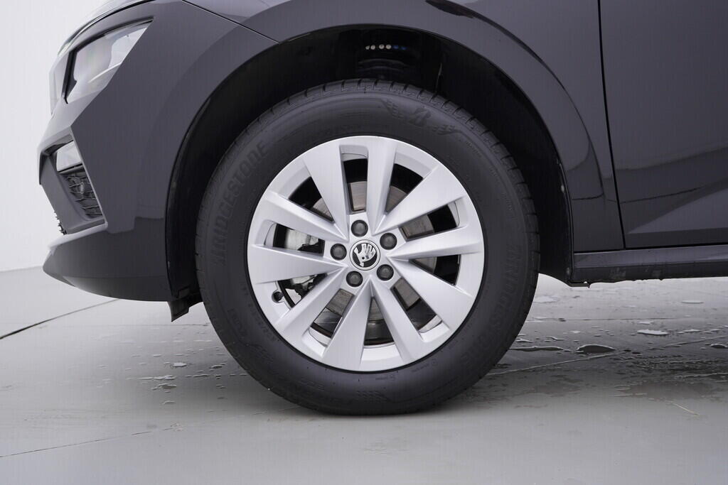 OV190V10047_39.webp_KAMIQ Selection 1.0 TSI 85 kW manuál, DPH