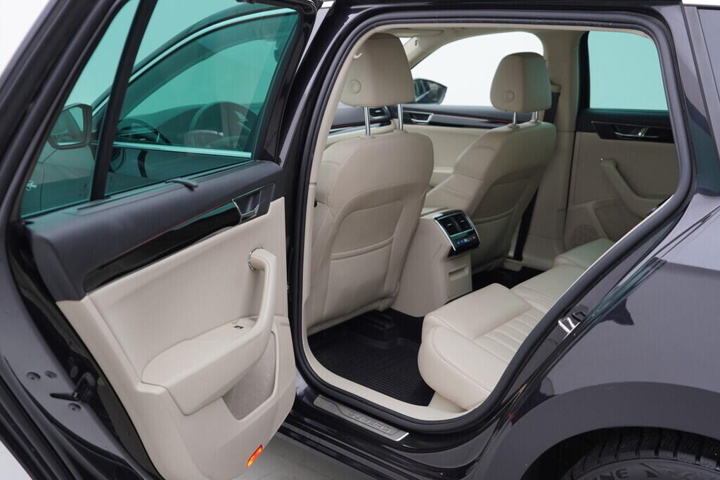 OV190V10048_38.webp_SUPERB L&K 2.0 TDI 140 kW automat