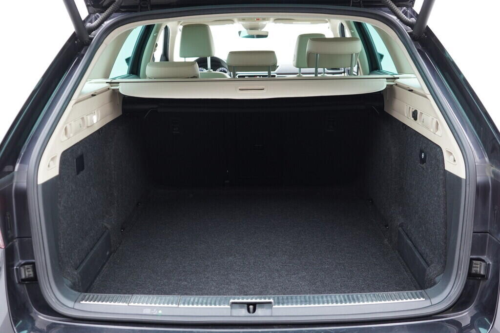 OV190V10048_42.webp_SUPERB L&K 2.0 TDI 140 kW automat