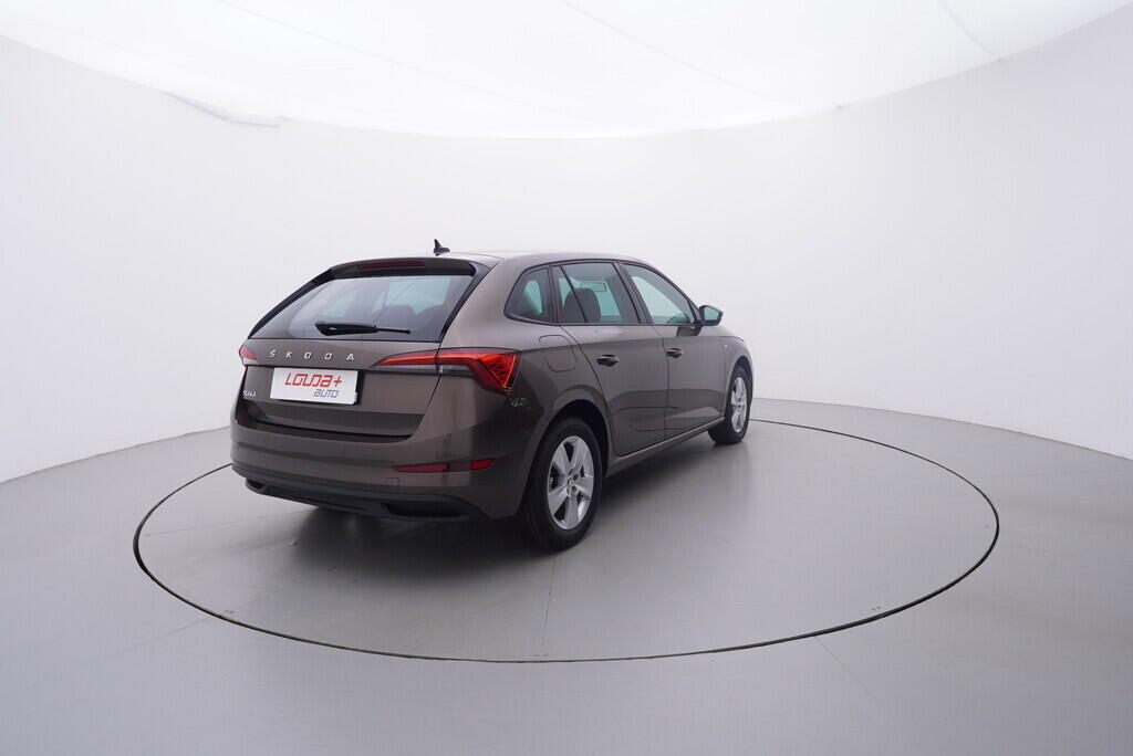 OV190V10049_14.webp_SCALA 173 1.0 TSI 85 kW manuál, DPH