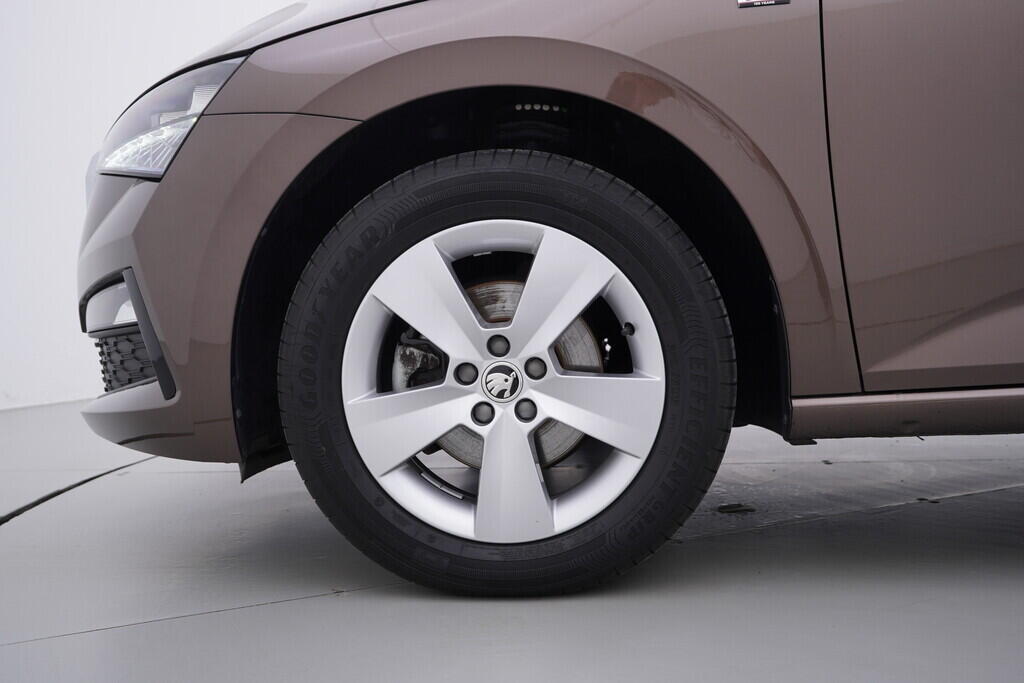 OV190V10049_37.webp_SCALA 173 1.0 TSI 85 kW manuál, DPH