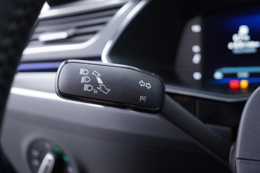 OV190V10051_26.webp_SUPERB L&K 2.0 TDI 147 kW automat, DPH