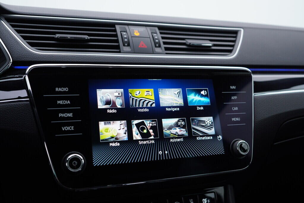 OV190V10051_31.webp_SUPERB L&K 2.0 TDI 147 kW automat, DPH