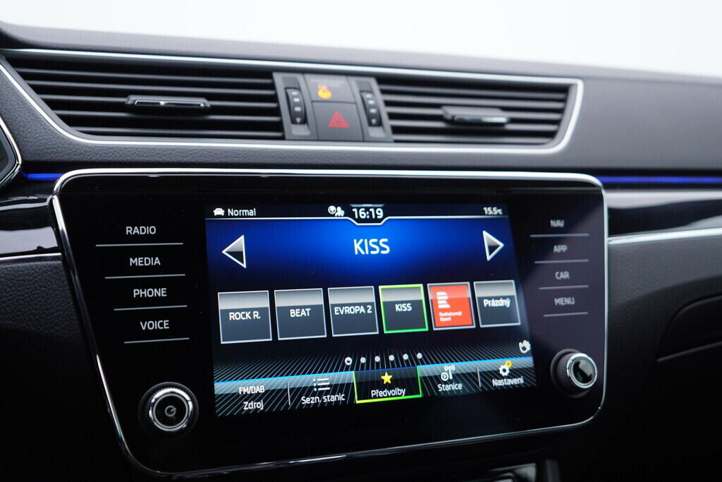 OV190V10051_32.webp_SUPERB L&K 2.0 TDI 147 kW automat, DPH