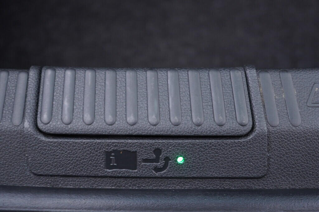 OV190V10051_46.webp_SUPERB L&K 2.0 TDI 147 kW automat, DPH