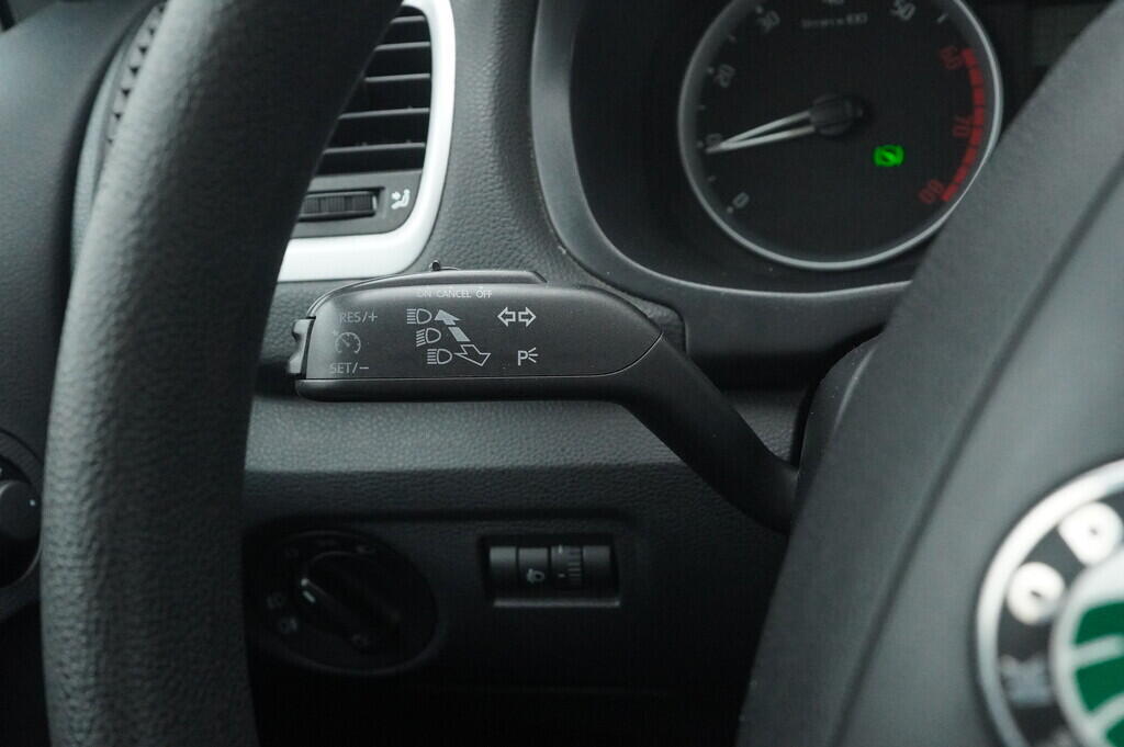 OV190V10053_24.webp_FABIA Elegance 1.6 16V 77 kW automat