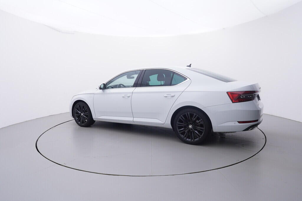 OV190V10055_12.webp_SUPERB L&K 2.0 TDI 147 kW automat, DPH