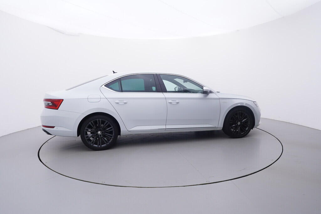 OV190V10055_15.webp_SUPERB L&K 2.0 TDI 147 kW automat, DPH