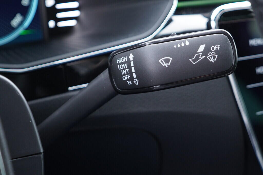 OV190V10055_28.webp_SUPERB L&K 2.0 TDI 147 kW automat, DPH