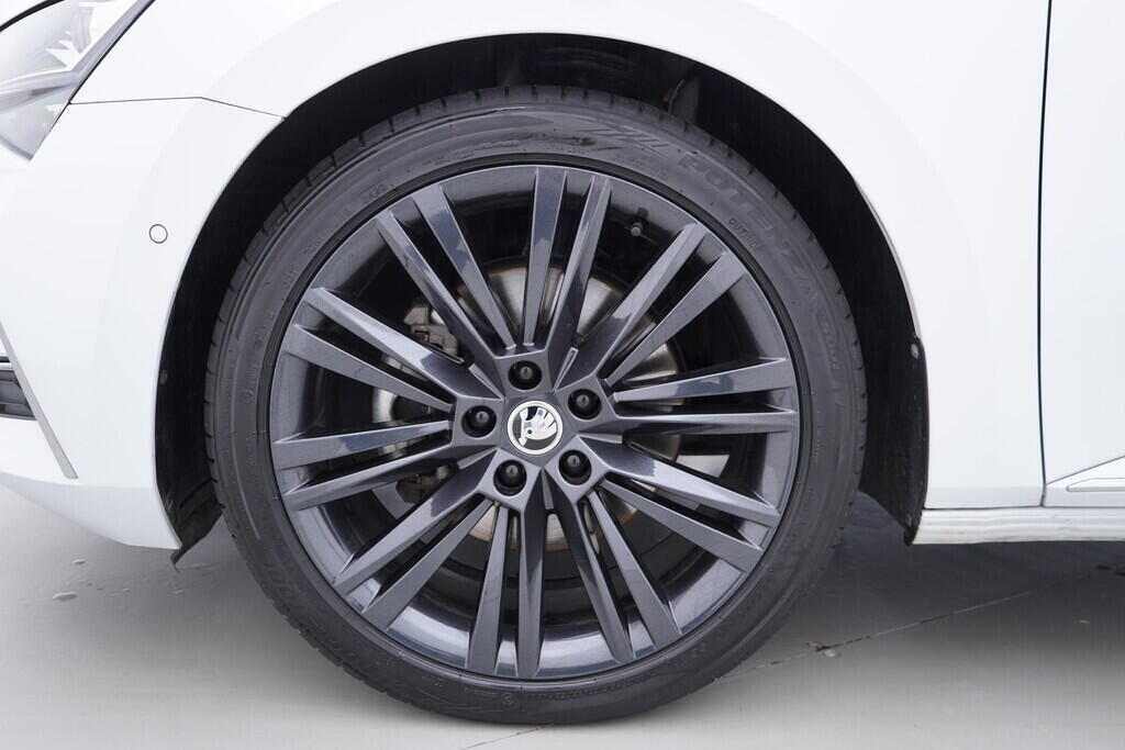 OV190V10055_47.webp_SUPERB L&K 2.0 TDI 147 kW automat, DPH