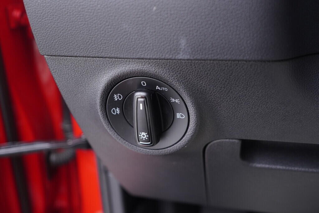 OV190V10057_25.webp_KAROQ Selection 1.5 TSI 110 kW automat, DPH