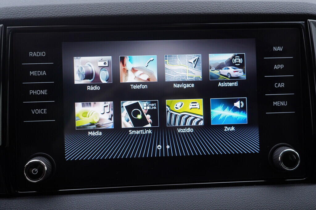 OV190V10057_31.webp_KAROQ Selection 1.5 TSI 110 kW automat, DPH