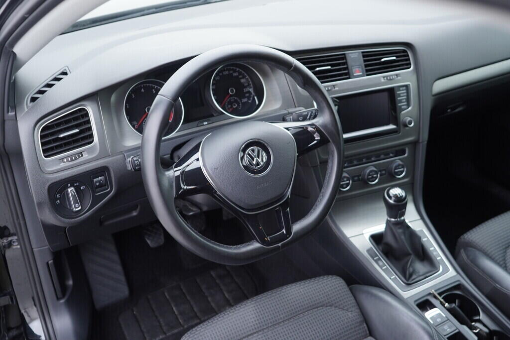 OV190V10073_23.webp_GOLF Comfortline 1.2 TSI 77 kW manuál