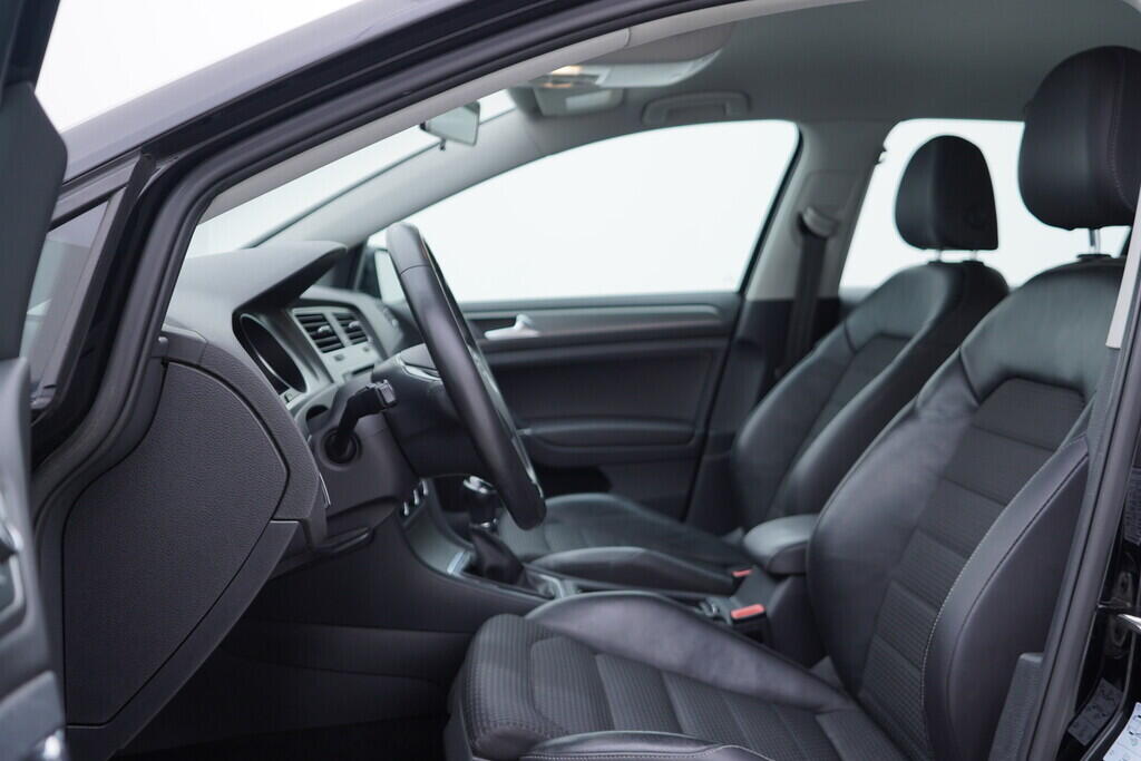 OV190V10073_24.webp_GOLF Comfortline 1.2 TSI 77 kW manuál