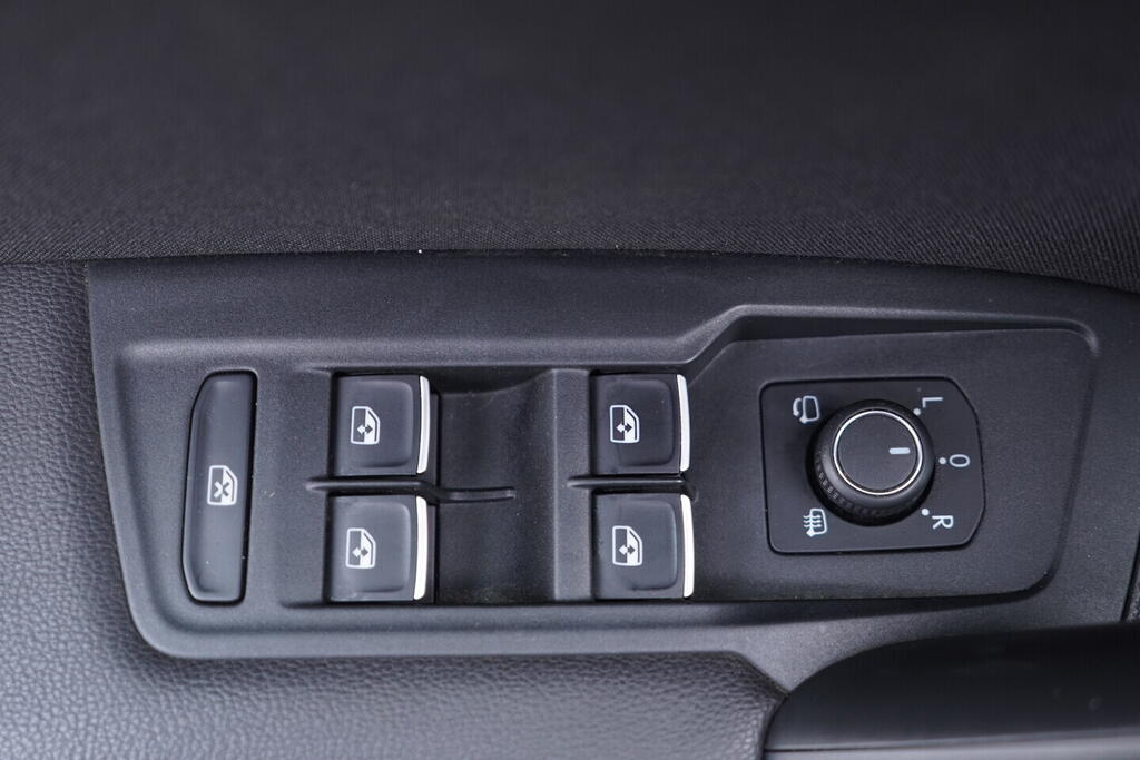 OV190V10074_20.webp_TIGUAN Carat 1.4 TSI 110 kW automat