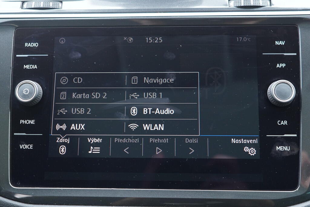 OV190V10074_30.webp_TIGUAN Carat 1.4 TSI 110 kW automat