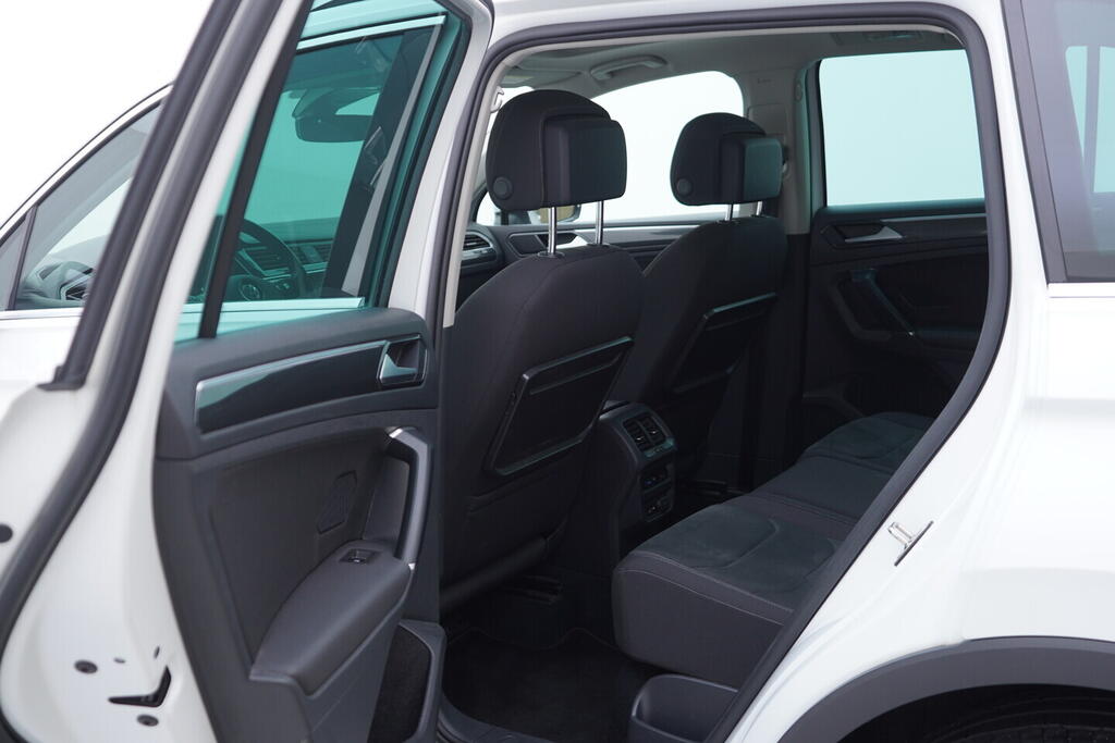 OV190V10074_35.webp_TIGUAN Carat 1.4 TSI 110 kW automat