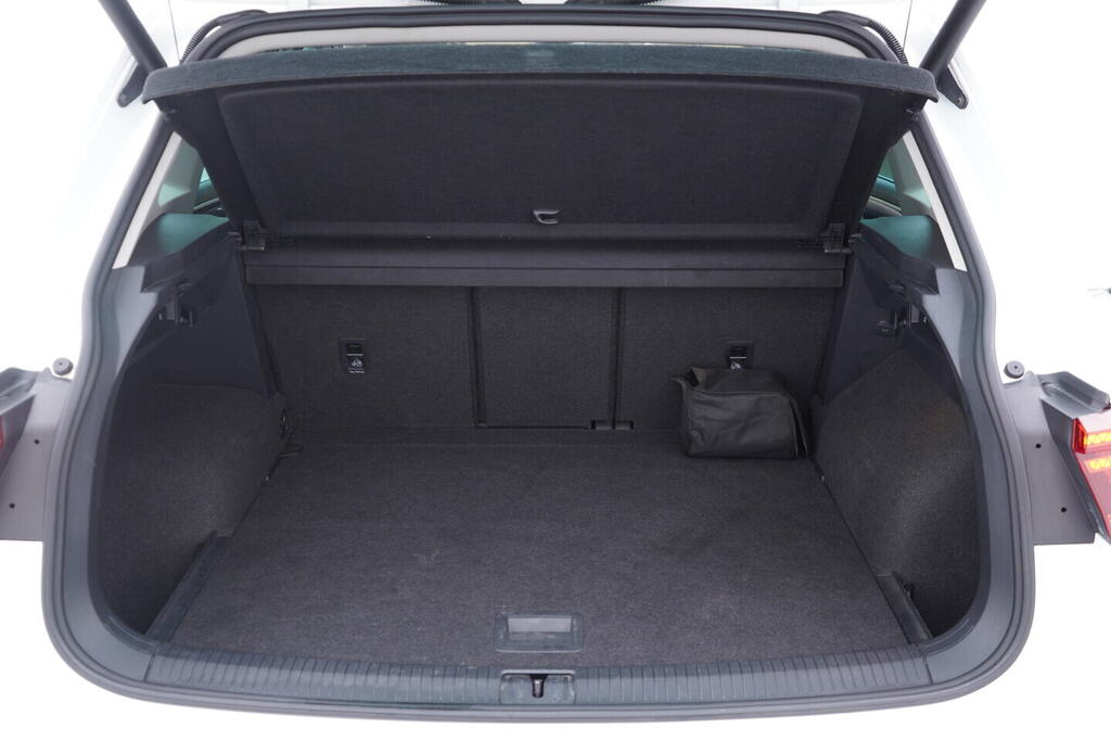 OV190V10074_39.webp_TIGUAN Carat 1.4 TSI 110 kW automat