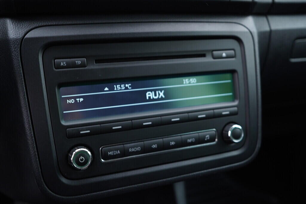 OV190V10076_28.webp_ROOMSTER Ambition 1.2 TSI 63 kW manuál