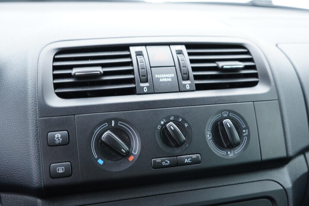 OV190V10076_29.webp_ROOMSTER Ambition 1.2 TSI 63 kW manuál