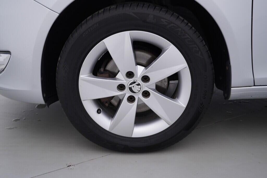 OV190V10076_35.webp_ROOMSTER Ambition 1.2 TSI 63 kW manuál