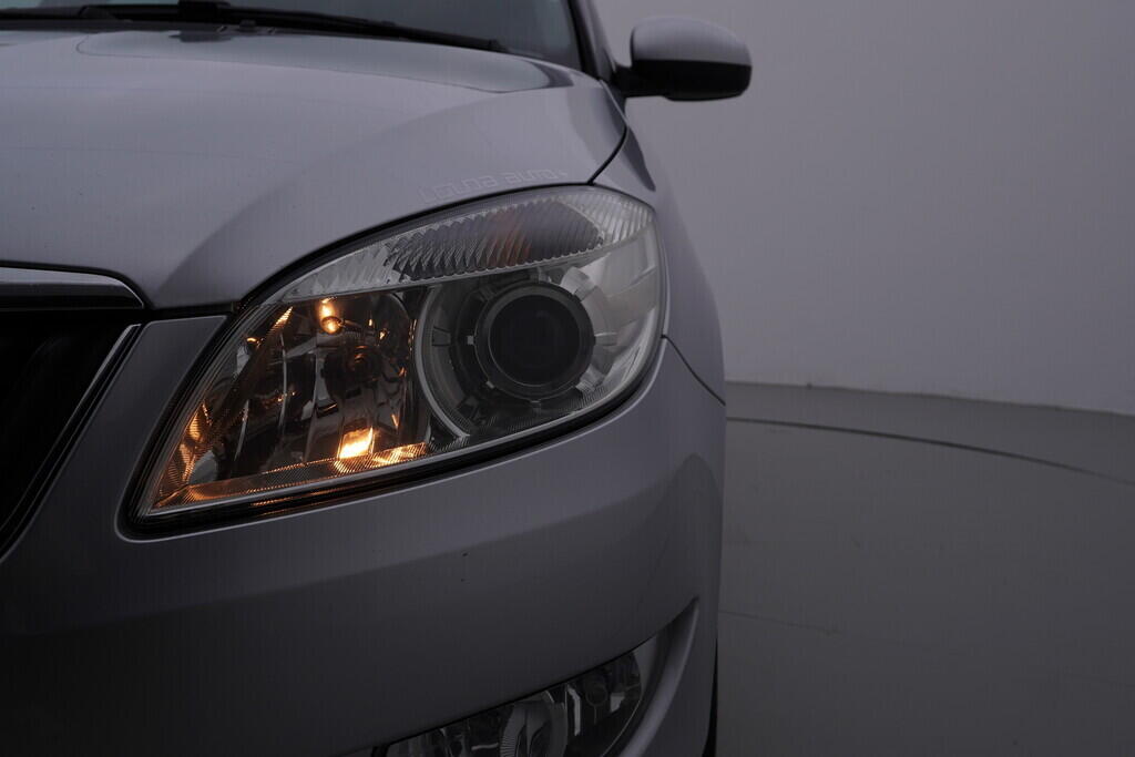 OV190V10076_36.webp_ROOMSTER Ambition 1.2 TSI 63 kW manuál