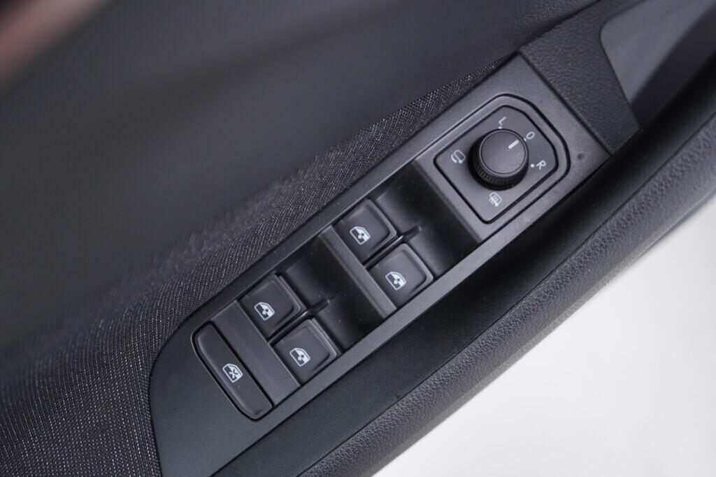 OV190V10077_20.webp_SCALA Top Selection 1.0 TSI 85 kW automat, DPH